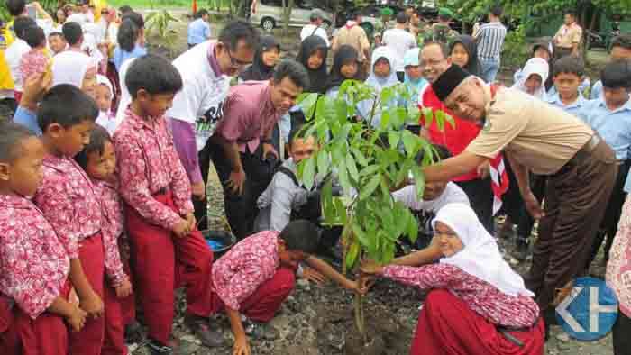 Menabung Pohon Untuk Siswa Dan Lingkungan – KH