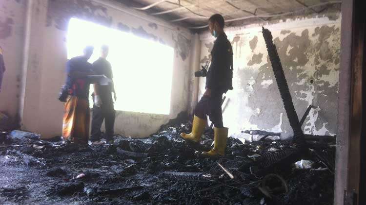Kondisi ruangan gedung Ponpes Darul Qur'an yang terbakar, Foto: KH/ Anjani